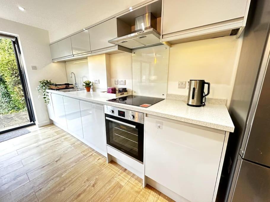 Hutchcomb Villa, 4 Bed Luxury House,Oxford+Parking Dış mekan fotoğraf