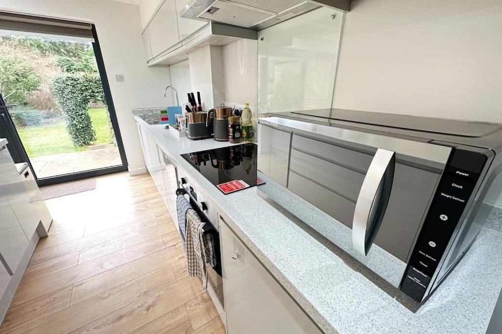 Hutchcomb Villa, 4 Bed Luxury House,Oxford+Parking Dış mekan fotoğraf