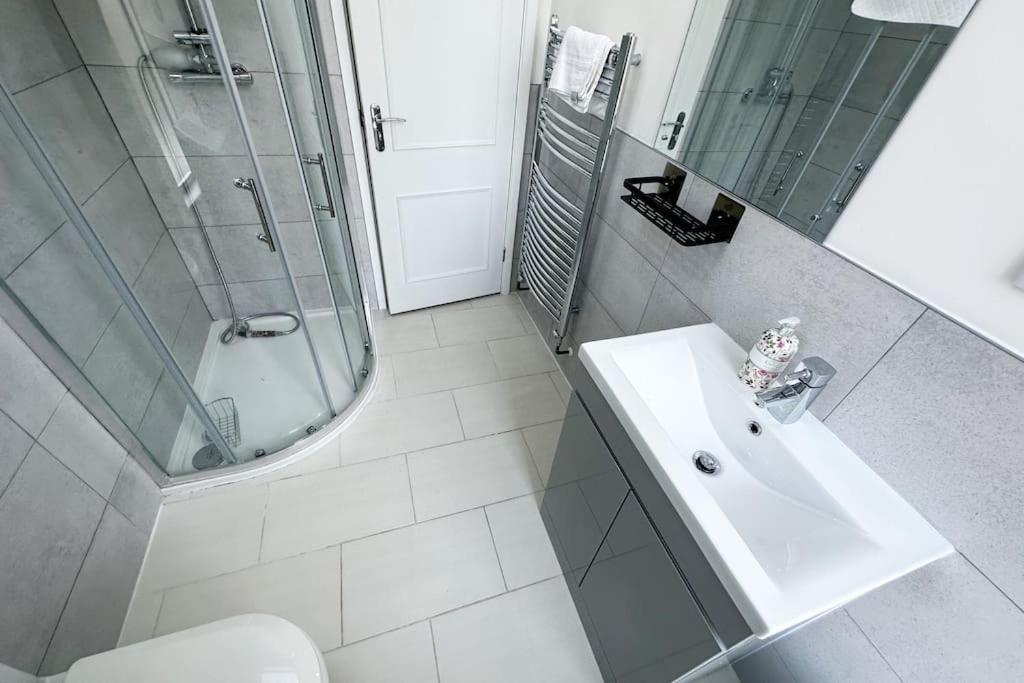 Hutchcomb Villa, 4 Bed Luxury House,Oxford+Parking Dış mekan fotoğraf